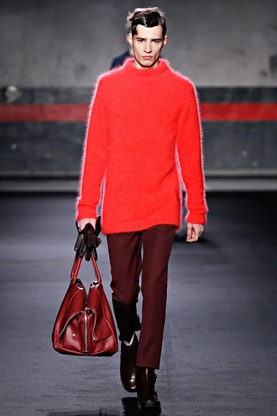 Look 22